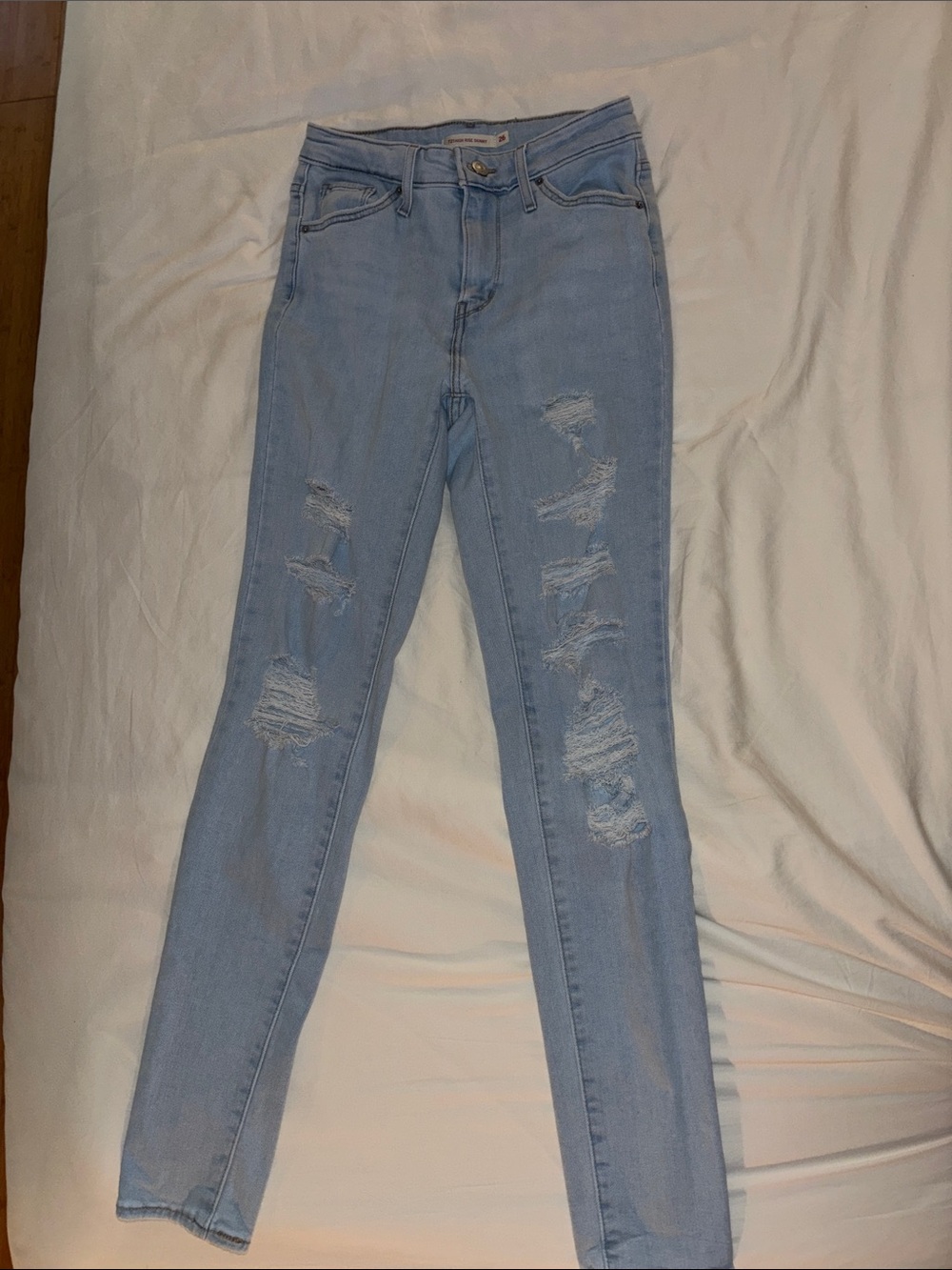Levi’s High Rise Skinny Distressed Women's Jeans